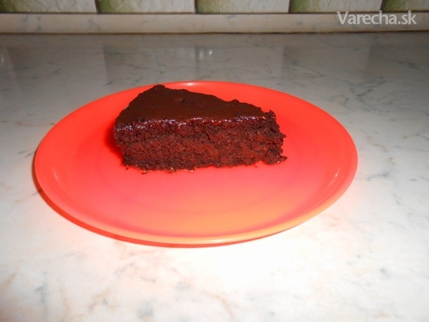 Cviklovo-čokoládová torta bez múky