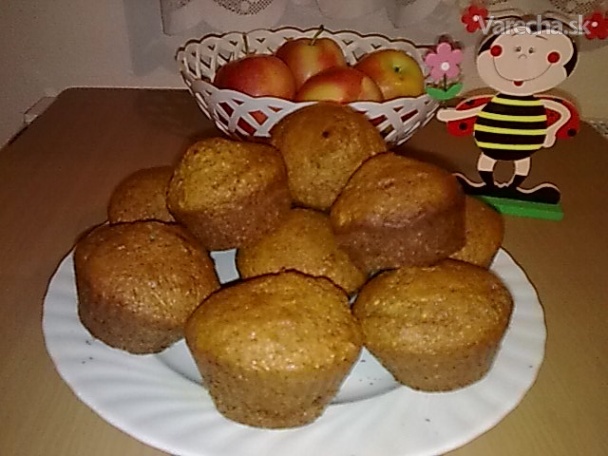 Zátišie z medovo - mrkvových muffinov