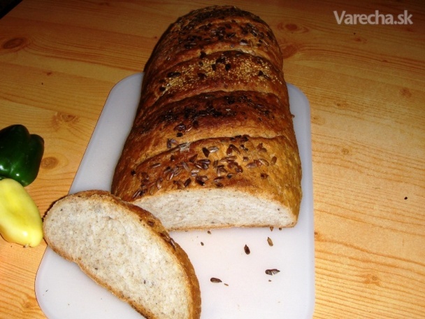 Domáci viaczrnný chlieb (fotorecept)