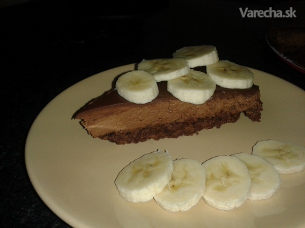 Nepečený čokoládový cheesecake s banánom (videorecept)