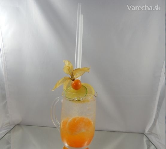 Osviežujúci mandarínkový nápoj 