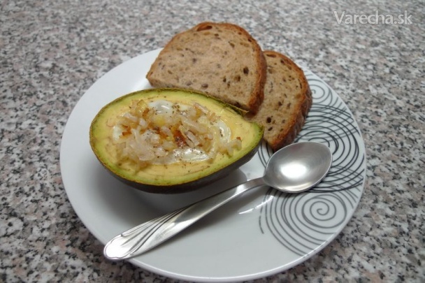Vajíčko zapečené v avokáde (fotorecept)