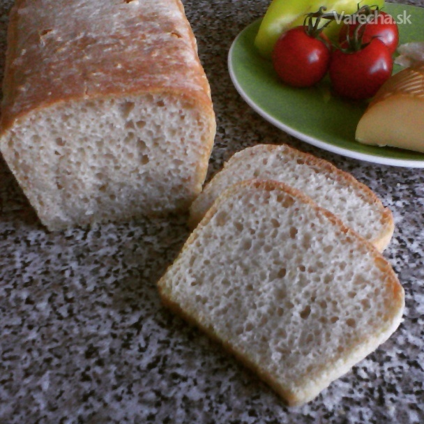 Kváskový biely sendvičový chlieb (fotorecept)
