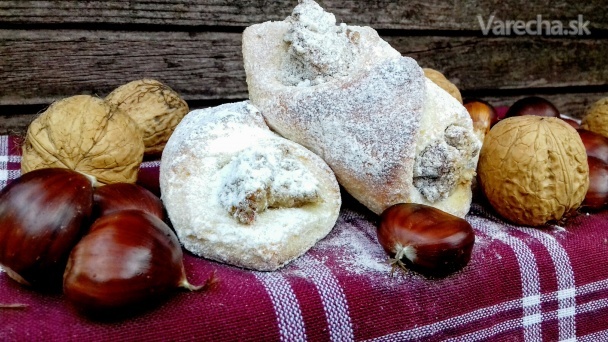 Gaštanovo-orechové koláčiky zo zemiakového cesta
