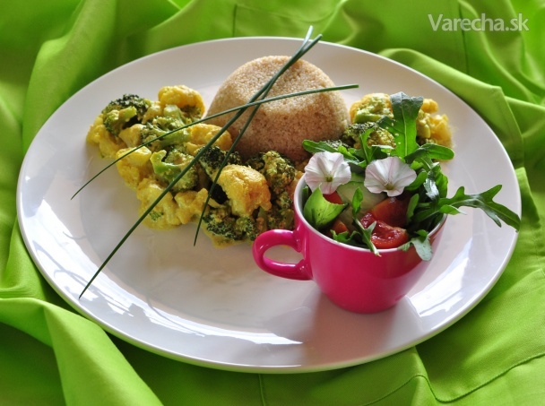 Karfiol a brokolica so „syrovou“ omáčkou