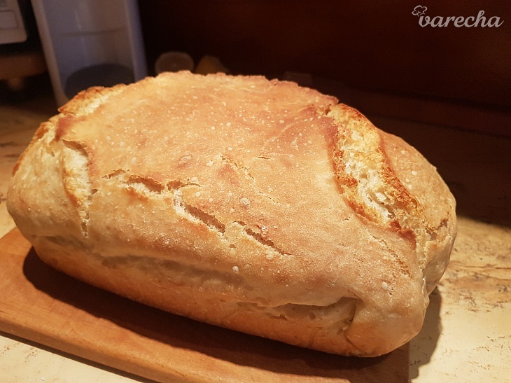Jednoduchý recept na chlieb (videorecept)