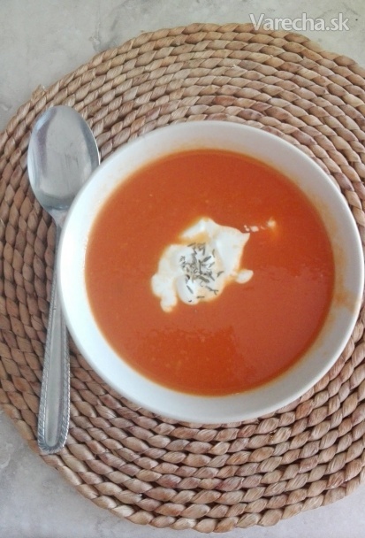 Mrkvovo-paradajková polievka