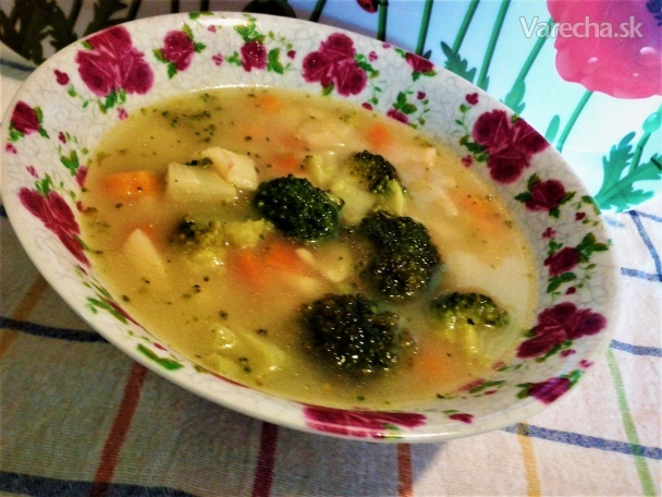 Brokolicová polievka s gorgonzolou