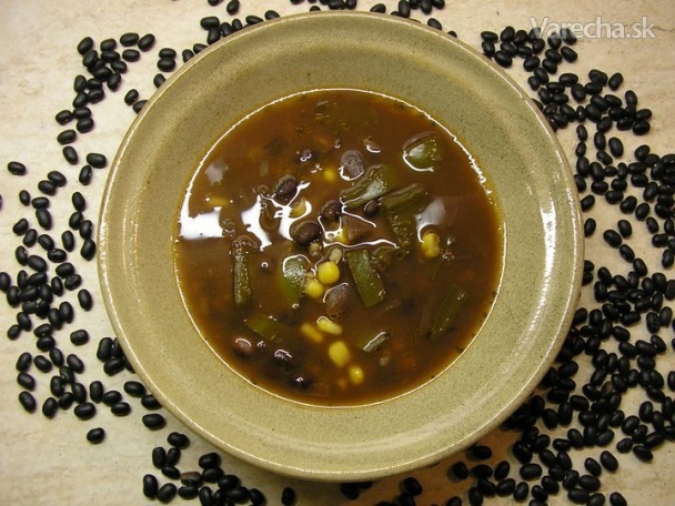 Kubánska polievka z čiernej fazule (fotorecept)