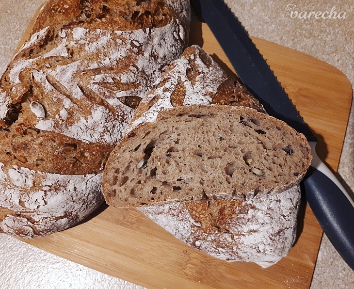 Veronikin kváskový drevorubačský chlieb (fotorecept)