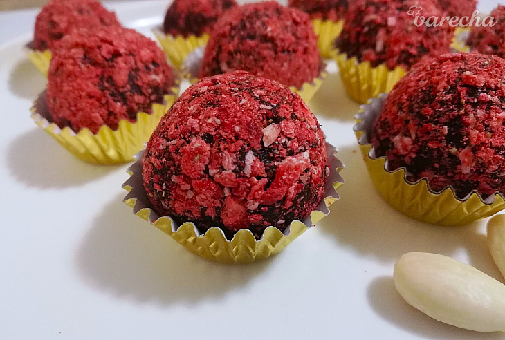 Nepečené kakaovo-mandľové guľôčky