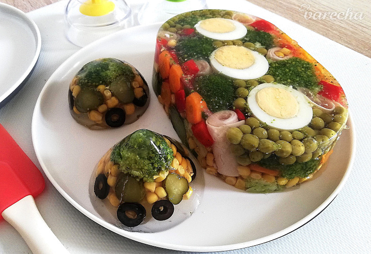 Domáci aspik na sviatky i bežný deň