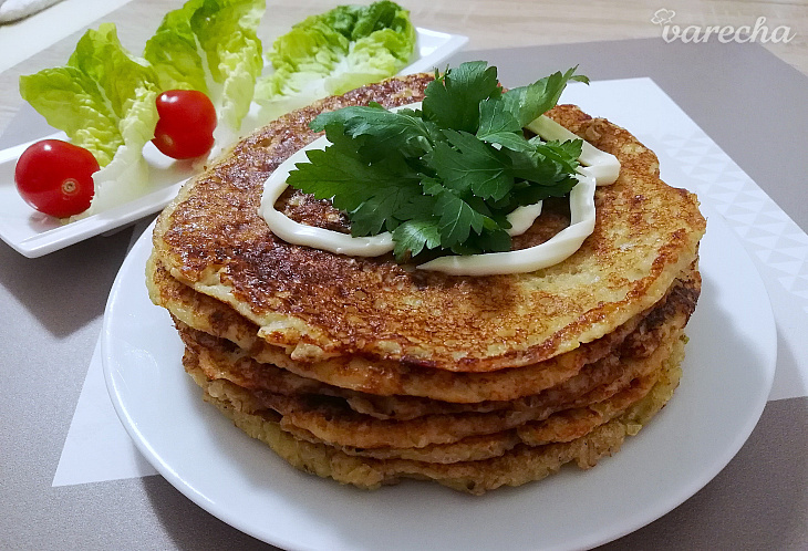 Slaná torta zo zemiakových placiek so syrom
