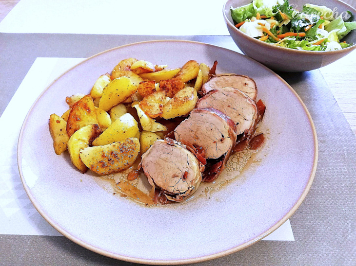 Bravčová panenka v šunkovom kabátiku