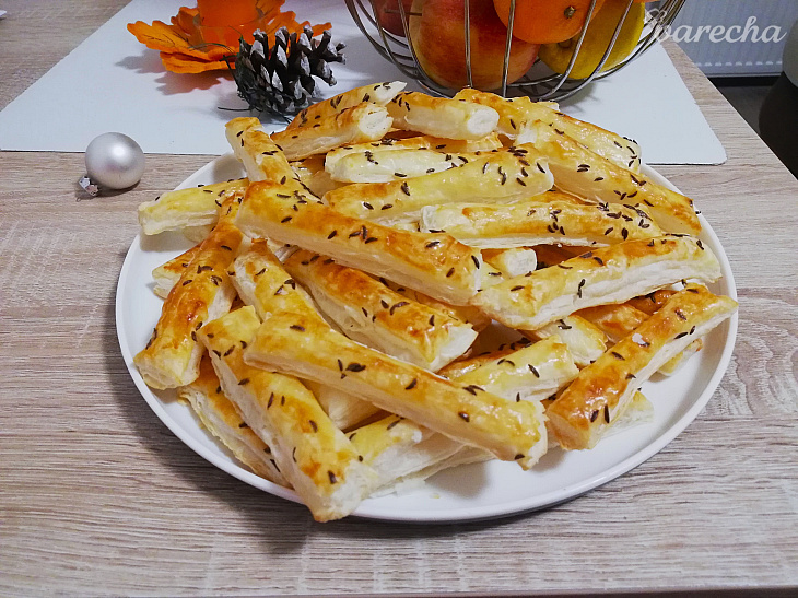 Slané tyčinky z lístkového cesta 