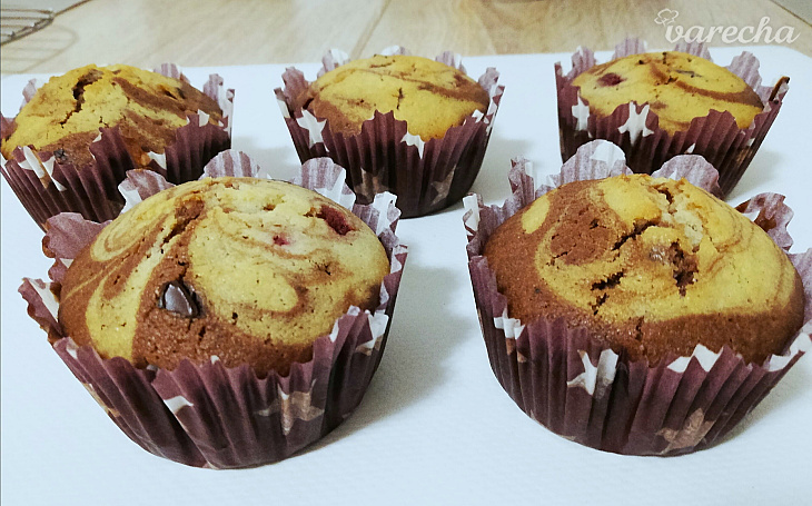 Hrnčekové muffiny s čokoládou