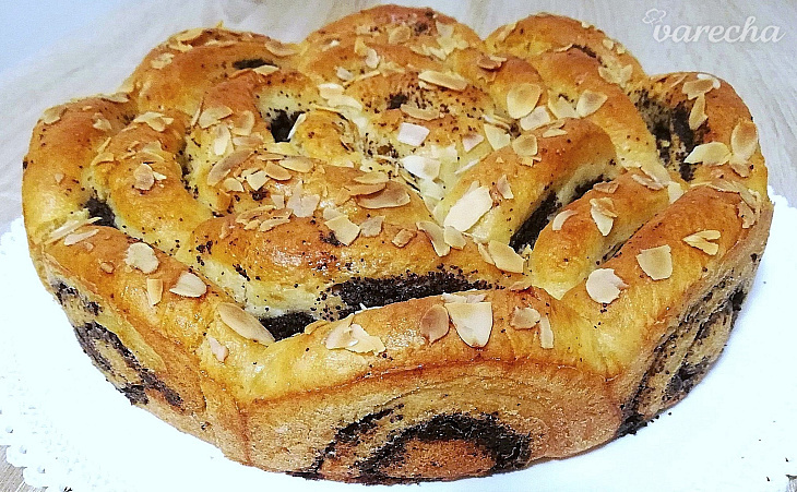 (Ne)tradičný kysnutý jablkovo-makový koláč (fotorecept)