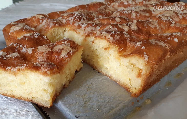 Recept - Maslový kysnutý koláč
