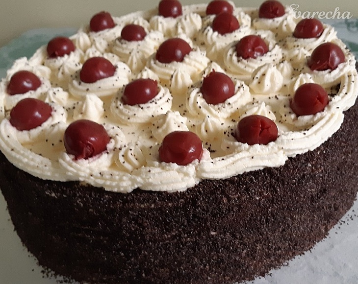 Makovo-višňová torta s mascarpone a bielou čokoládou (fotorecept)