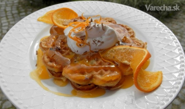 Pomerančové vafle s pomerančovou omáčkou
