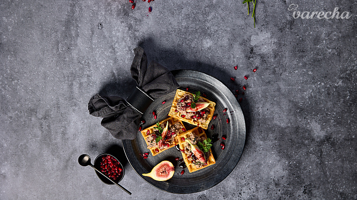 Slané waffle s Paté de Tofu