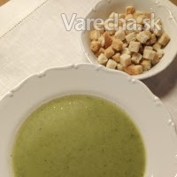Jednoduchá brokolicová polievka