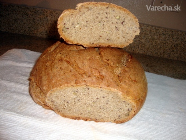 Chlieb doma pečený s odloženým kúskom cesta – čepetom (fotorecept)