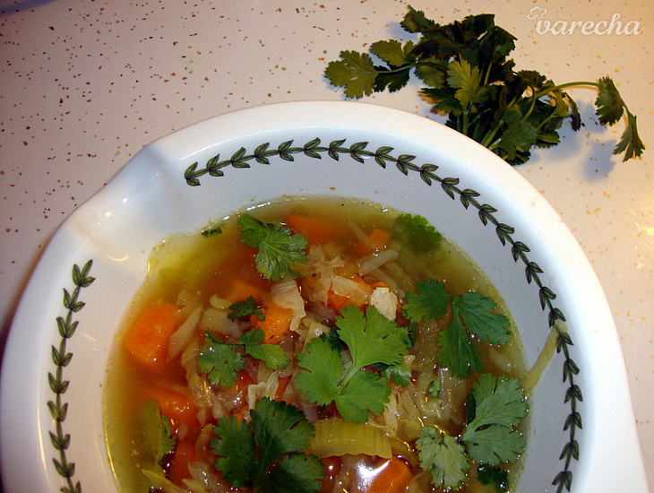 Jemná polievka so sladkými zemiakmi a s koriandrom (fotorecept)