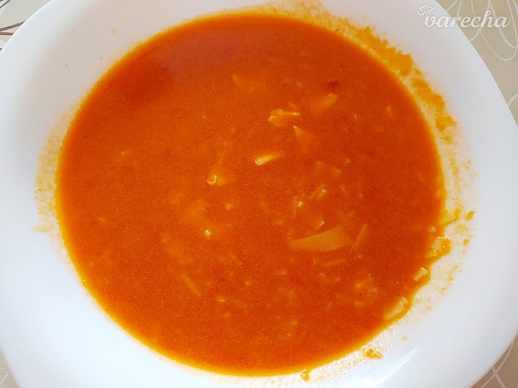 Voňavá paradajková polievka