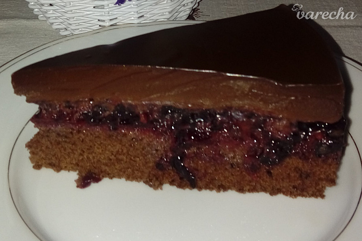 Čokoládová torta s lesným ovocím (fotorecept)
