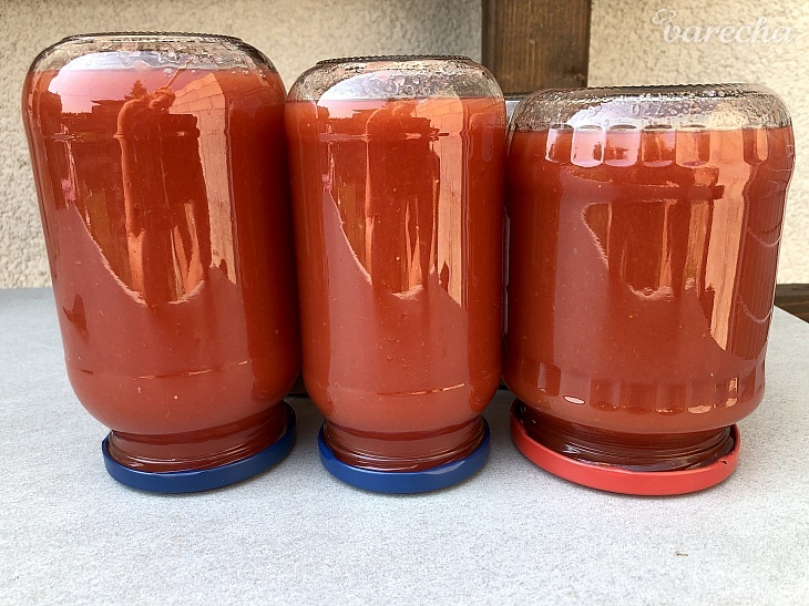Lenivý paradajkový pretlak (fotorecept)