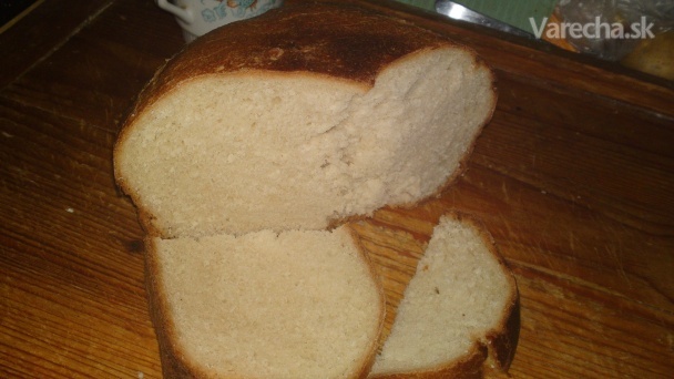 Domáci biely chlieb s predcestom (fotorecept)