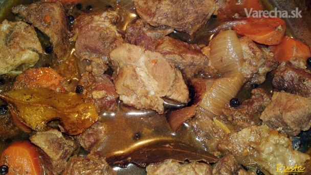 Karjalanpaisti - Karelské mäso (fotorecept)