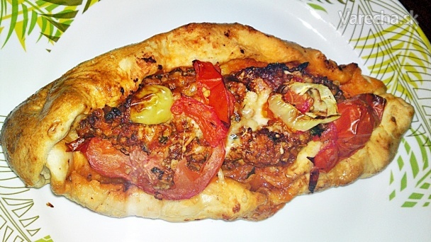 Recept - Pide s náplňou z mletého jahňacieho mäsa 