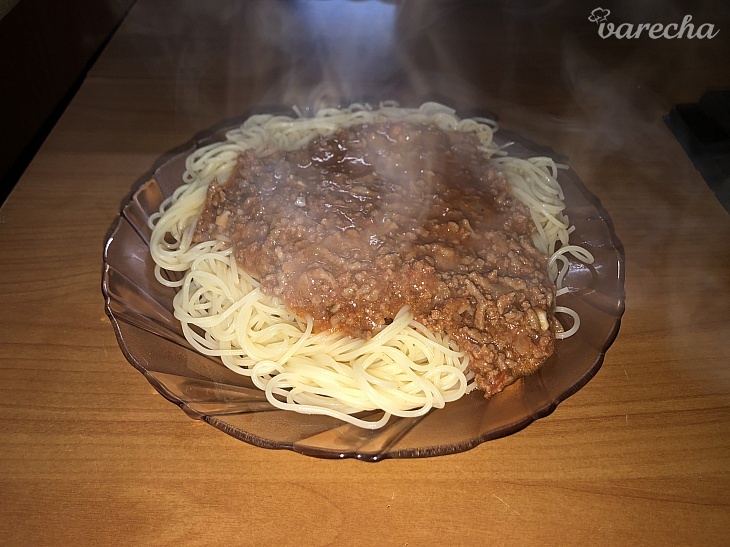 Špagety s mäsovou omáčkou (fotorecept)