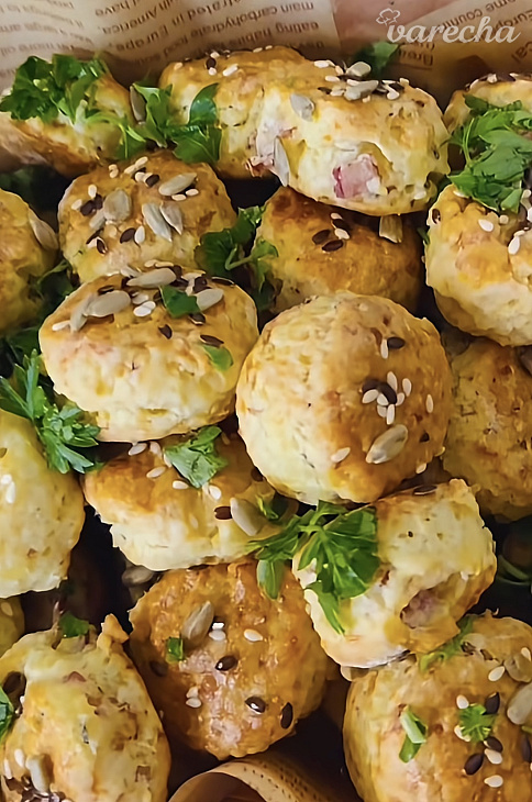 Slávnostné pečivo so syrom a s pancettou (fotorecept)