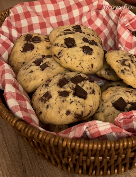 Cookies s kúskami čokolády 