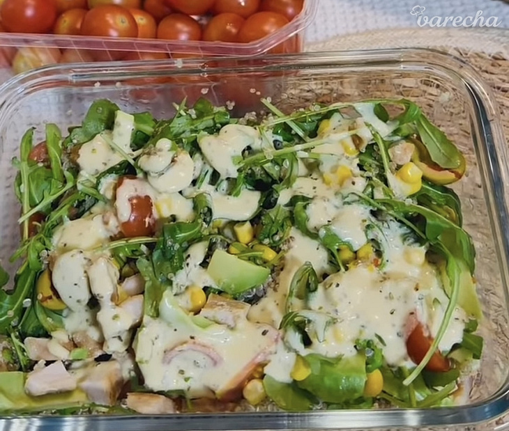 Kurací šalát s quinoou