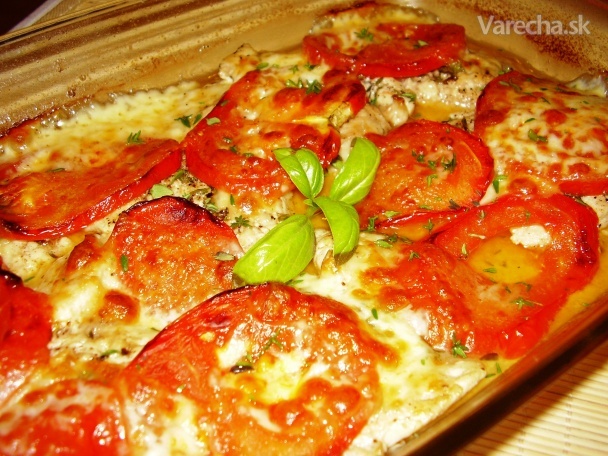 Recept - Zapekané kuracie prsia s paradajkou a mozzarellou