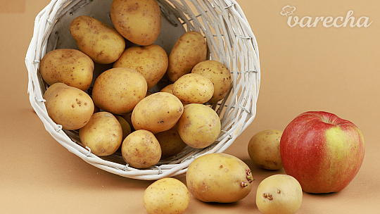 Ako predísť klíčeniu zemiakov? Pomôže toto ovocie