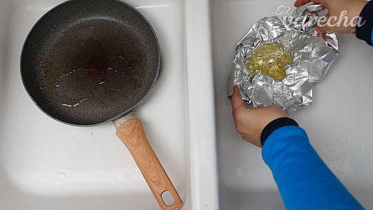 Kuchynský hack, ako si jednoducho poradiť so zvyškom oleja po vyprážaní