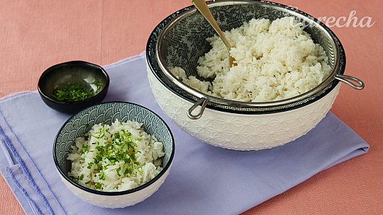 Takto sa vám ryža zaručene nepripáli! Skúste trik so sitkom