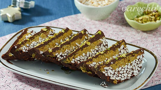 Nepečené pistáciové rezy s čokoládou, ideálne pre nedočkavé maškrtné jazýčky