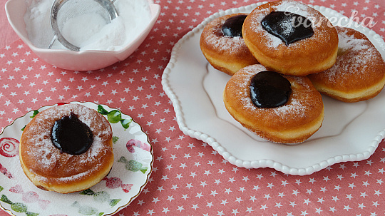 Pravé fašiangové šišky so slivkovým lekvárom