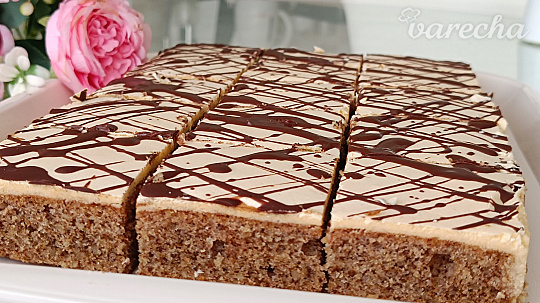 Žĺtkové orechové rezy