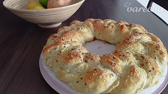 Slaný veniec so zemiakovou plnkou