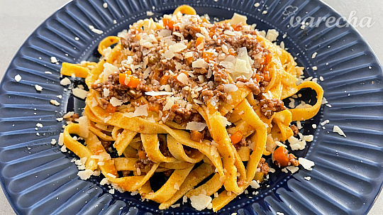 Fettuccine s bolonskou omáčkou