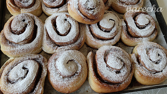 Jemné mäkké škoricové hniezda