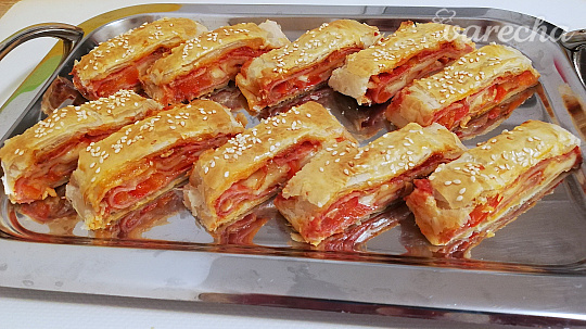 Pizza roláda z lístkového cesta